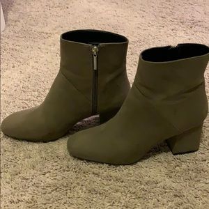 SALE!! 😁 Zara Sueded Booties